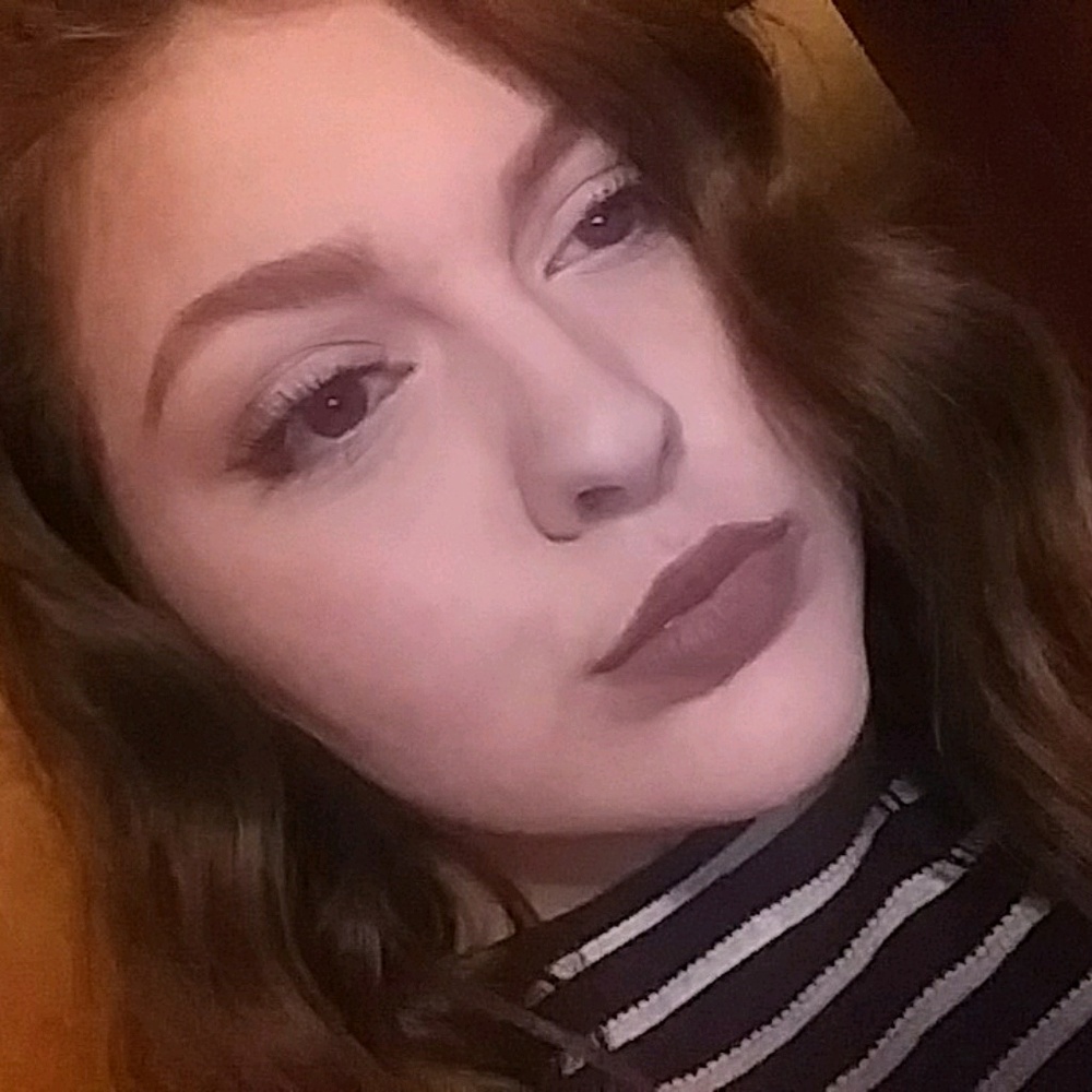 Meet your Posher, Madi